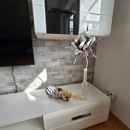 Grosse Dachgeschosswohnung In Loehne-bad Oeynhausen * Lohne (North Rhine-Westphalia)