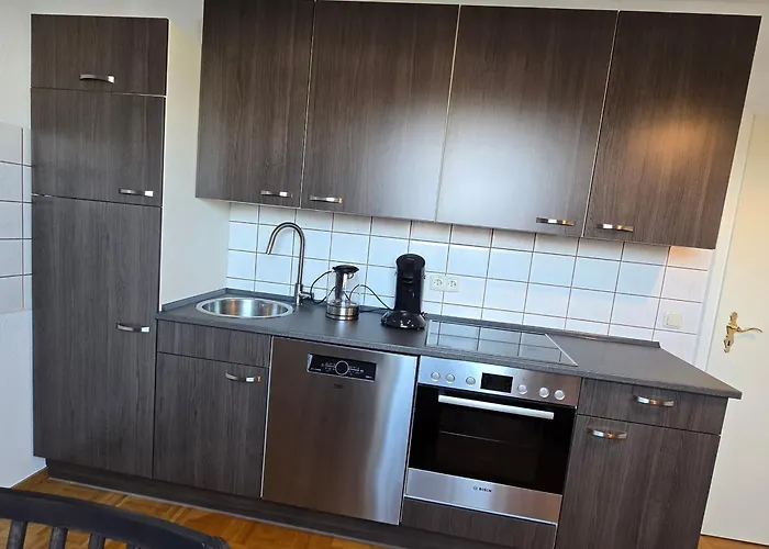 Grosse Dachgeschosswohnung In Loehne-bad Oeynhausen Apartamento