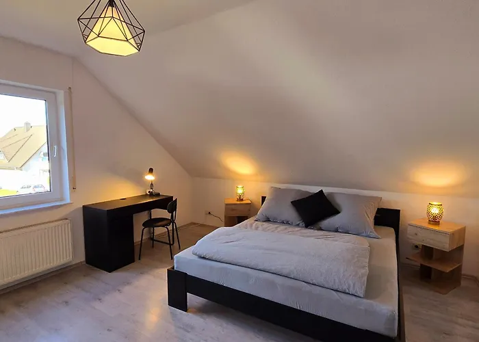 Apartamento Grosse Dachgeschosswohnung In Loehne-bad Oeynhausen