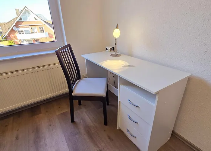 Apartment Große Dachgeschosswohnung In Löhne-bad Oeynhausen *